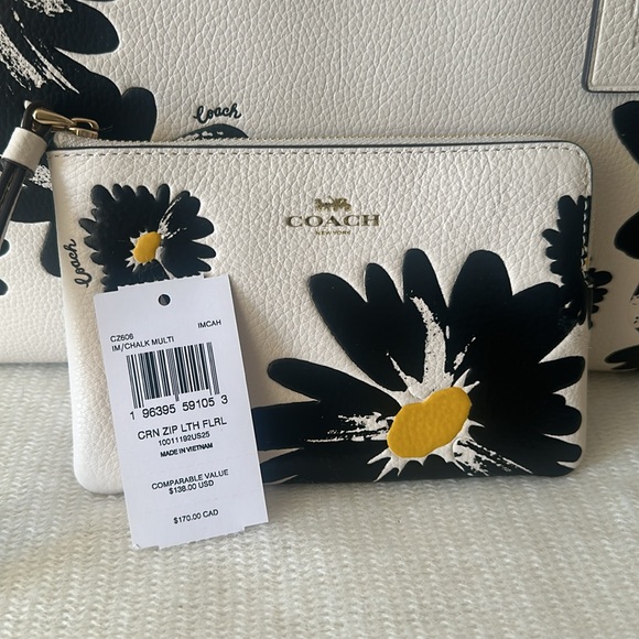 NWT Coach Mollie Tote Bag and Corner Zip Wristlet With Floral Print - Picture 5 of 11